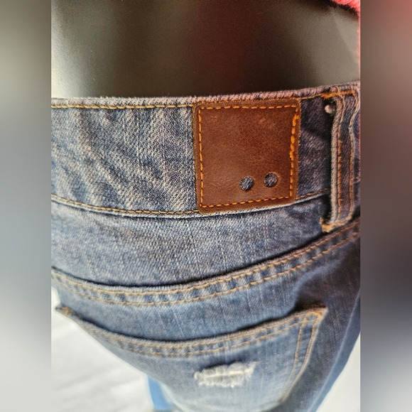 Life In Progress Torn Jeans - Picture 6 of 6